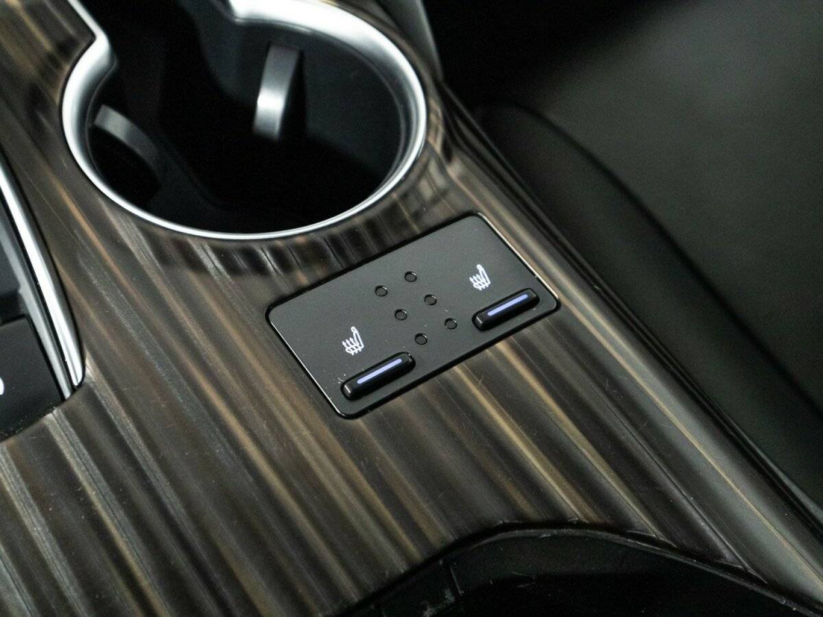 Toyota Camry с пробегом — 2019 год. Фото: #19