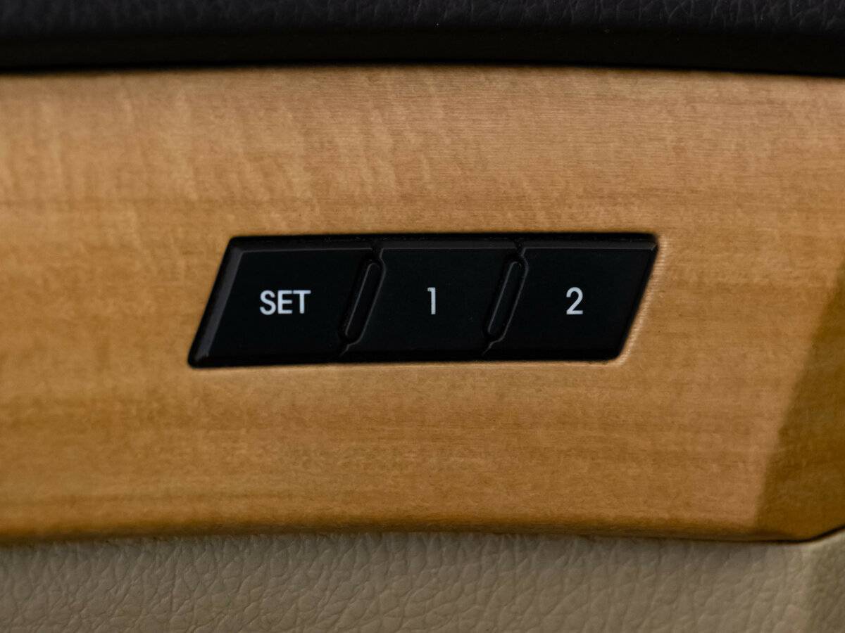 Kia Mohave с пробегом — 2012 год. Фото: #23