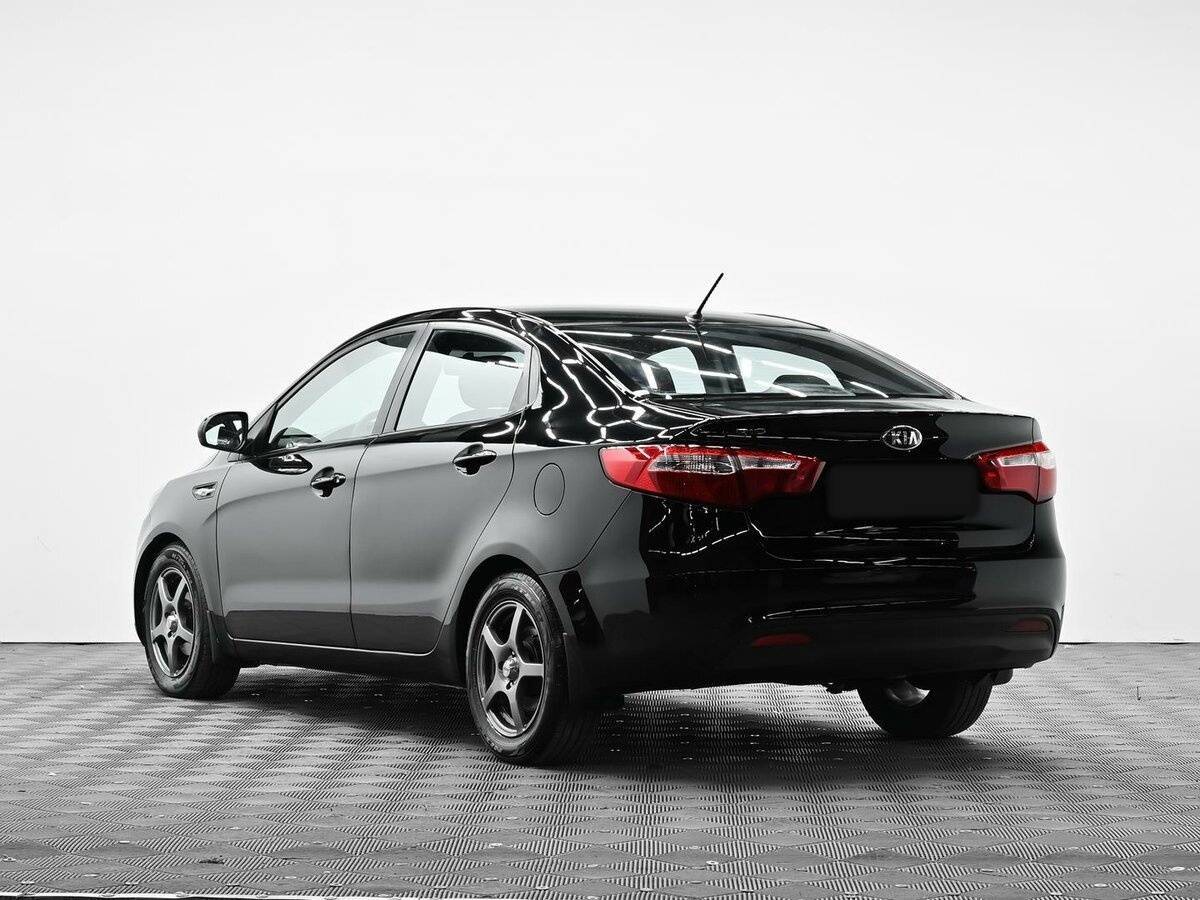 Kia Rio с пробегом — 2014 год. Фото: #2