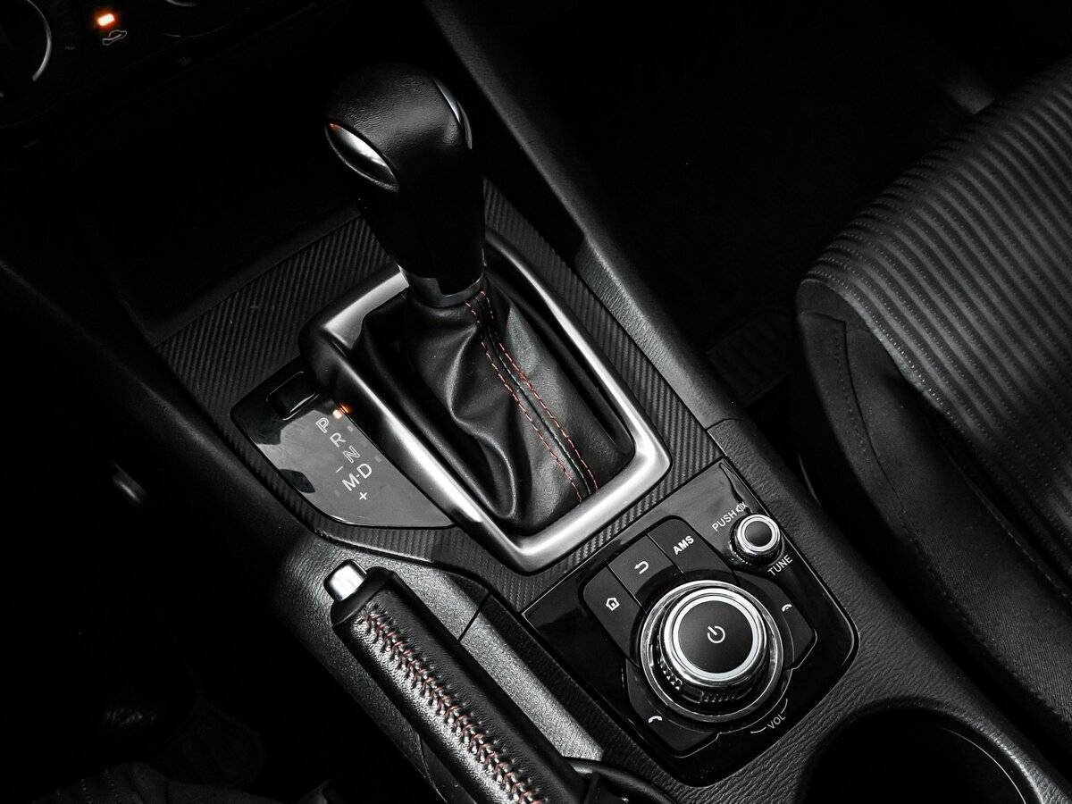 Mazda 3 с пробегом — 2014 год. Фото: #12