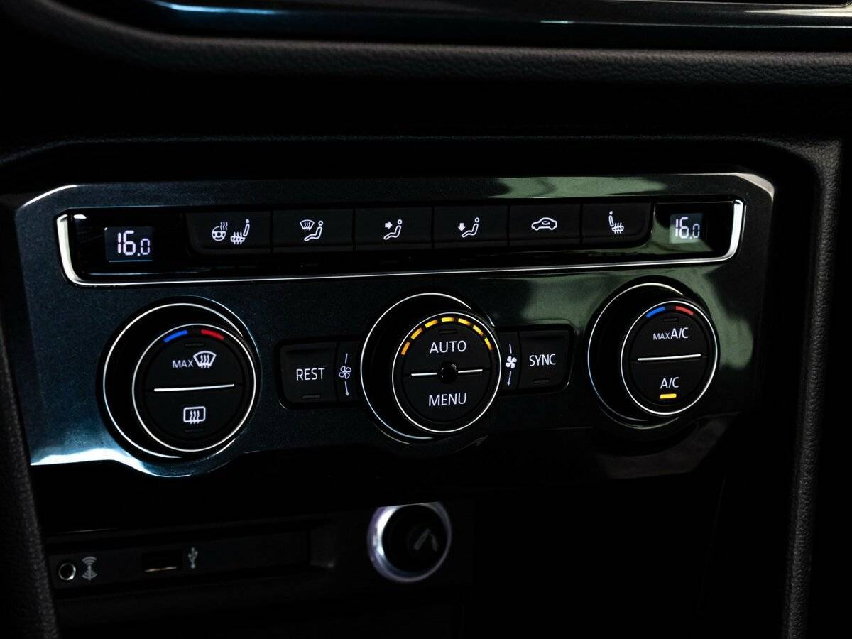 Volkswagen Tiguan с пробегом — 2017 год. Фото: #13