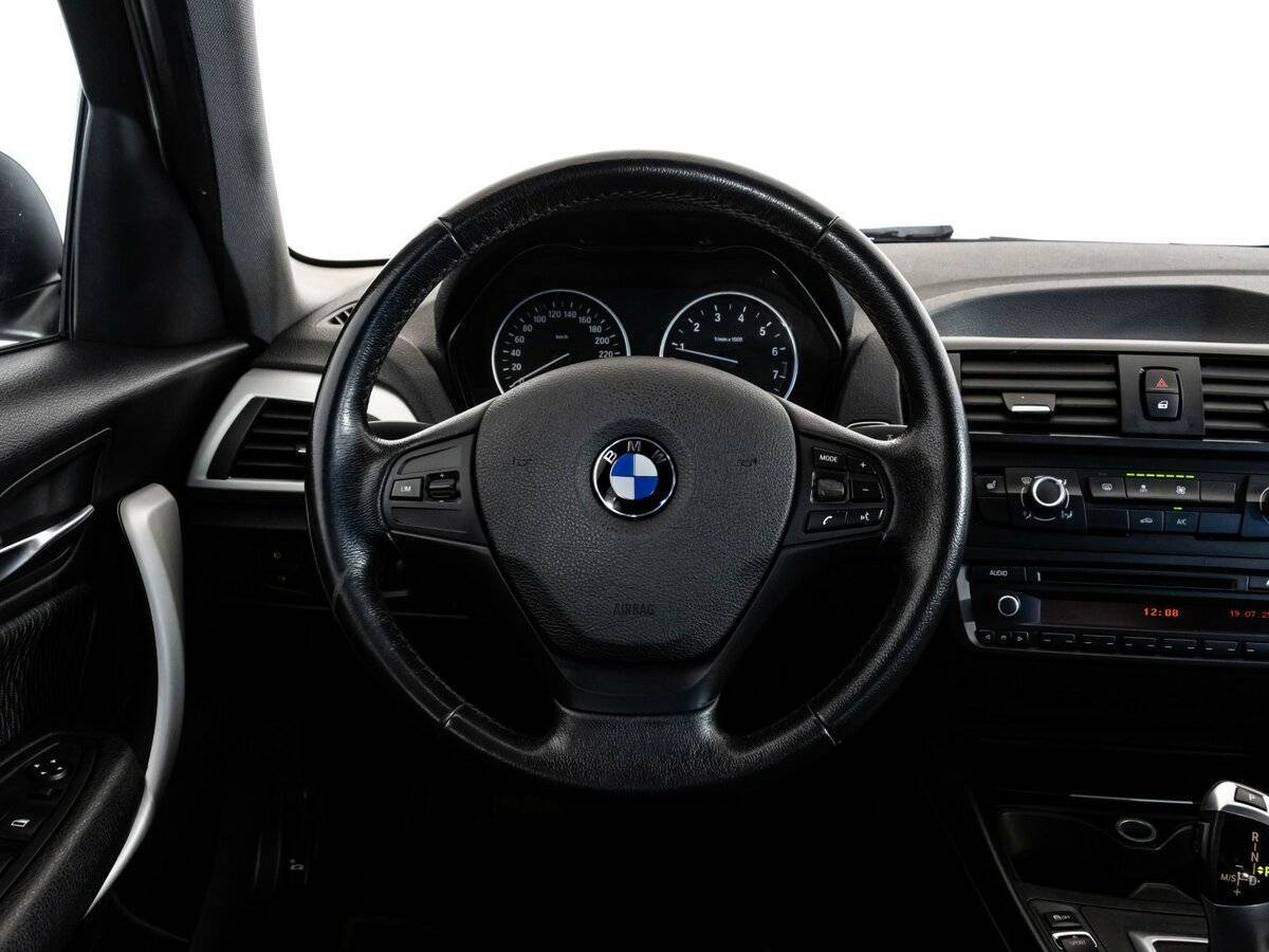 BMW 1 серии с пробегом — 2013 год. Фото: #8