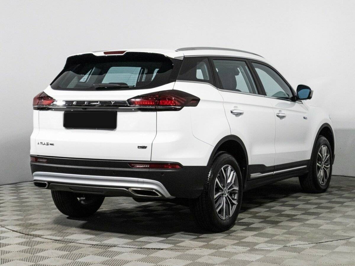 Geely Atlas Pro с пробегом — 2023 год. Фото: #4