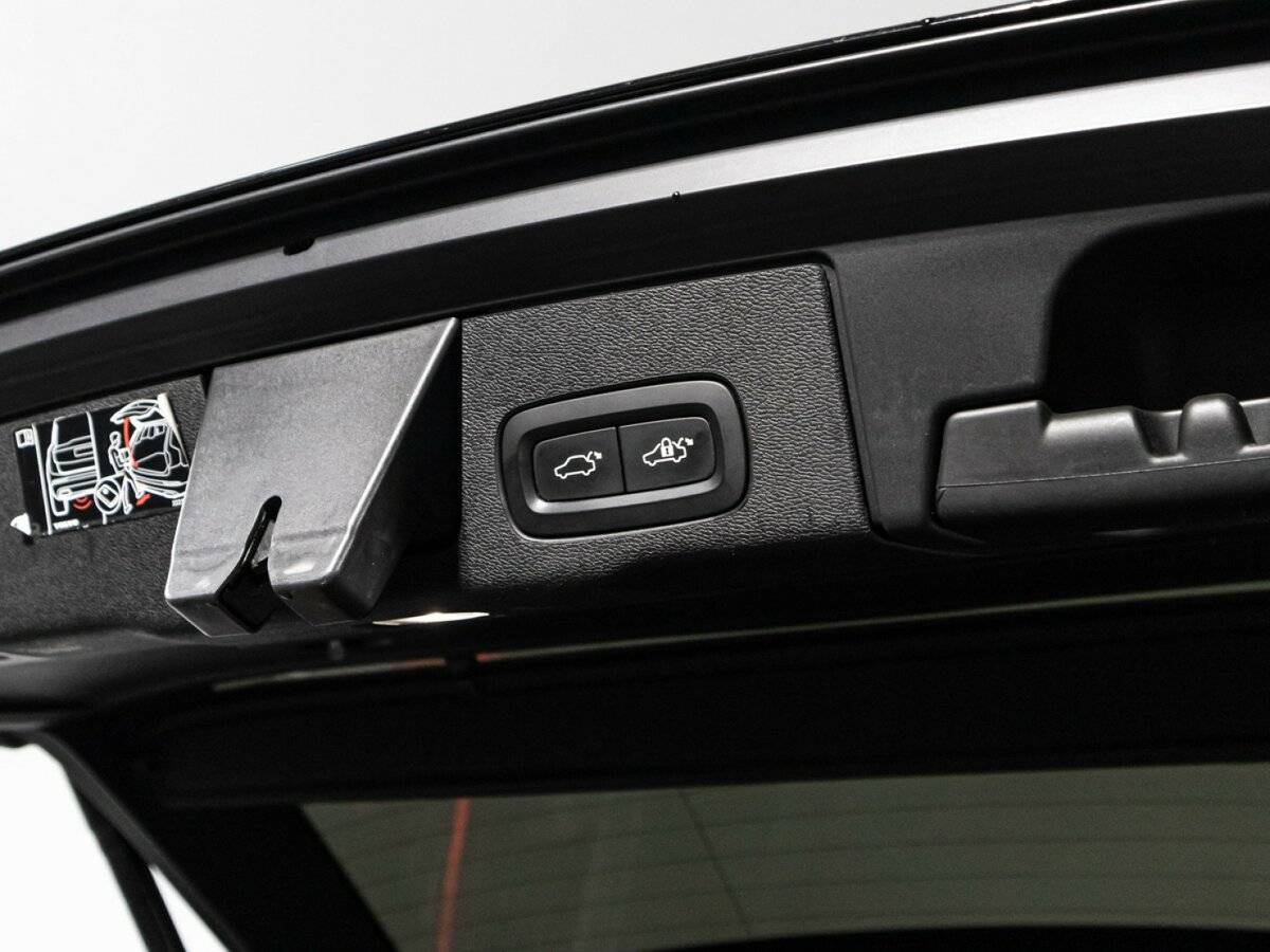 Volvo XC60 с пробегом — 2018 год. Фото: #15