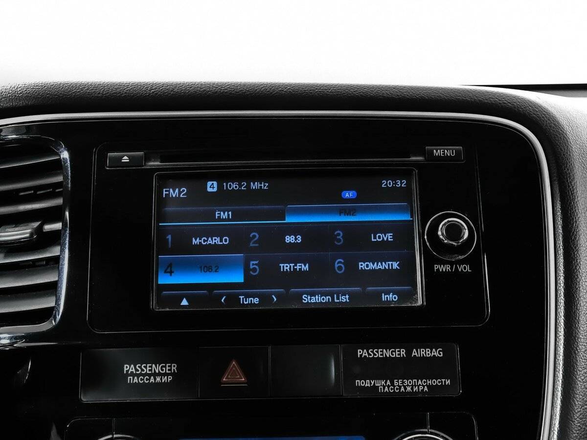 Mitsubishi Outlander с пробегом — 2015 год. Фото: #18