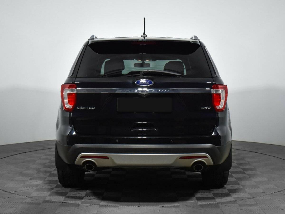 Ford Explorer с пробегом — 2016 год. Фото: #4