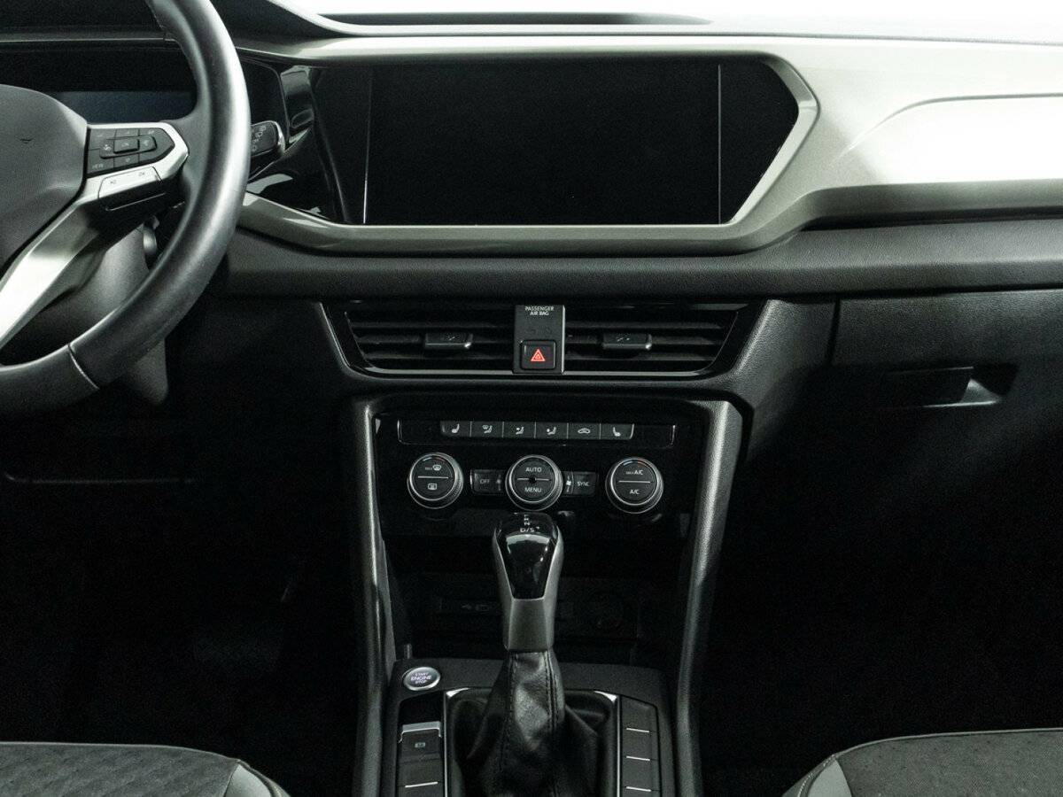 Volkswagen Taos с пробегом — 2021 год. Фото: #13