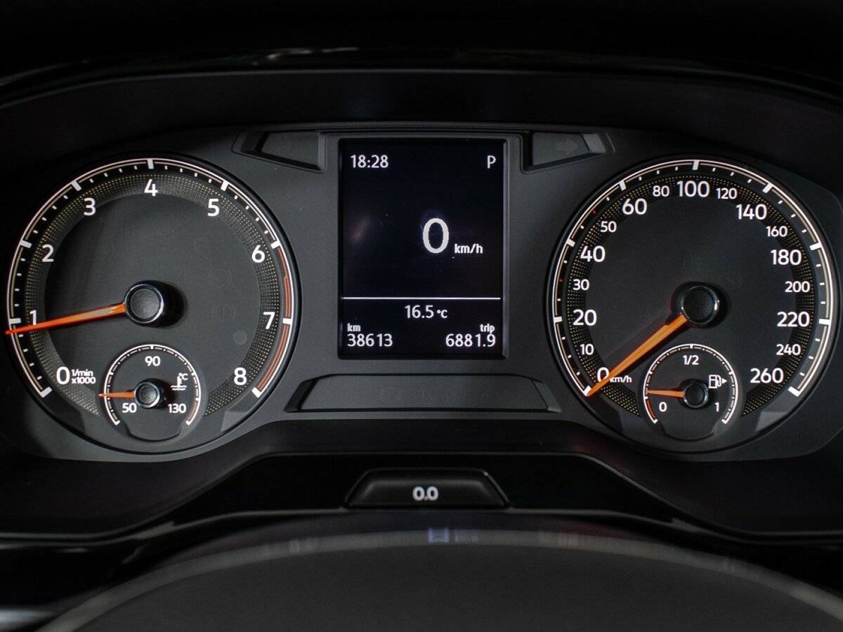 Volkswagen Bora с пробегом — 2021 год. Фото: #9