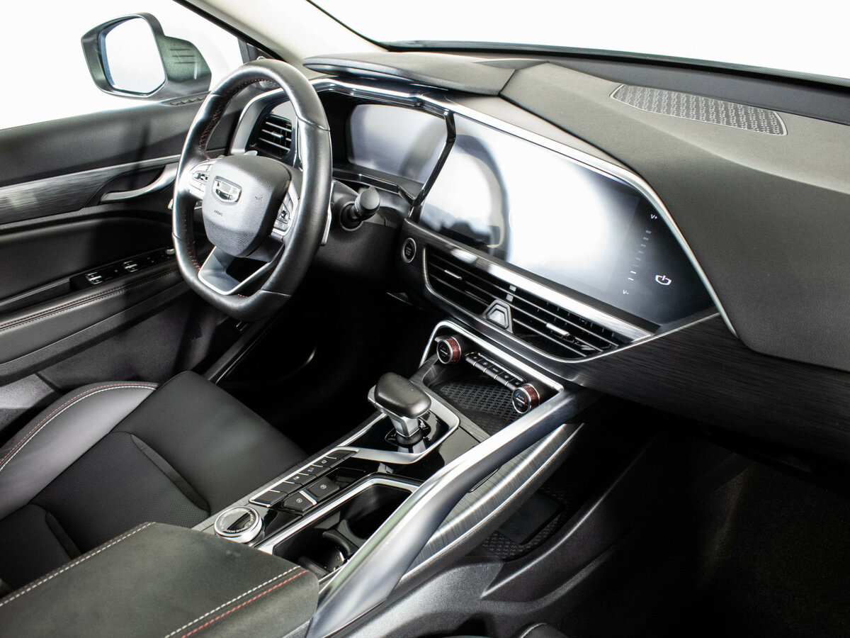 Geely Tugella с пробегом — 2022 год. Фото: #9