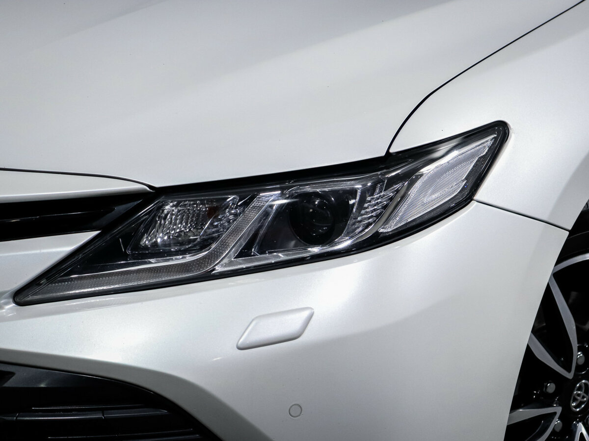 Toyota Camry с пробегом — 2020 год. Фото: #12