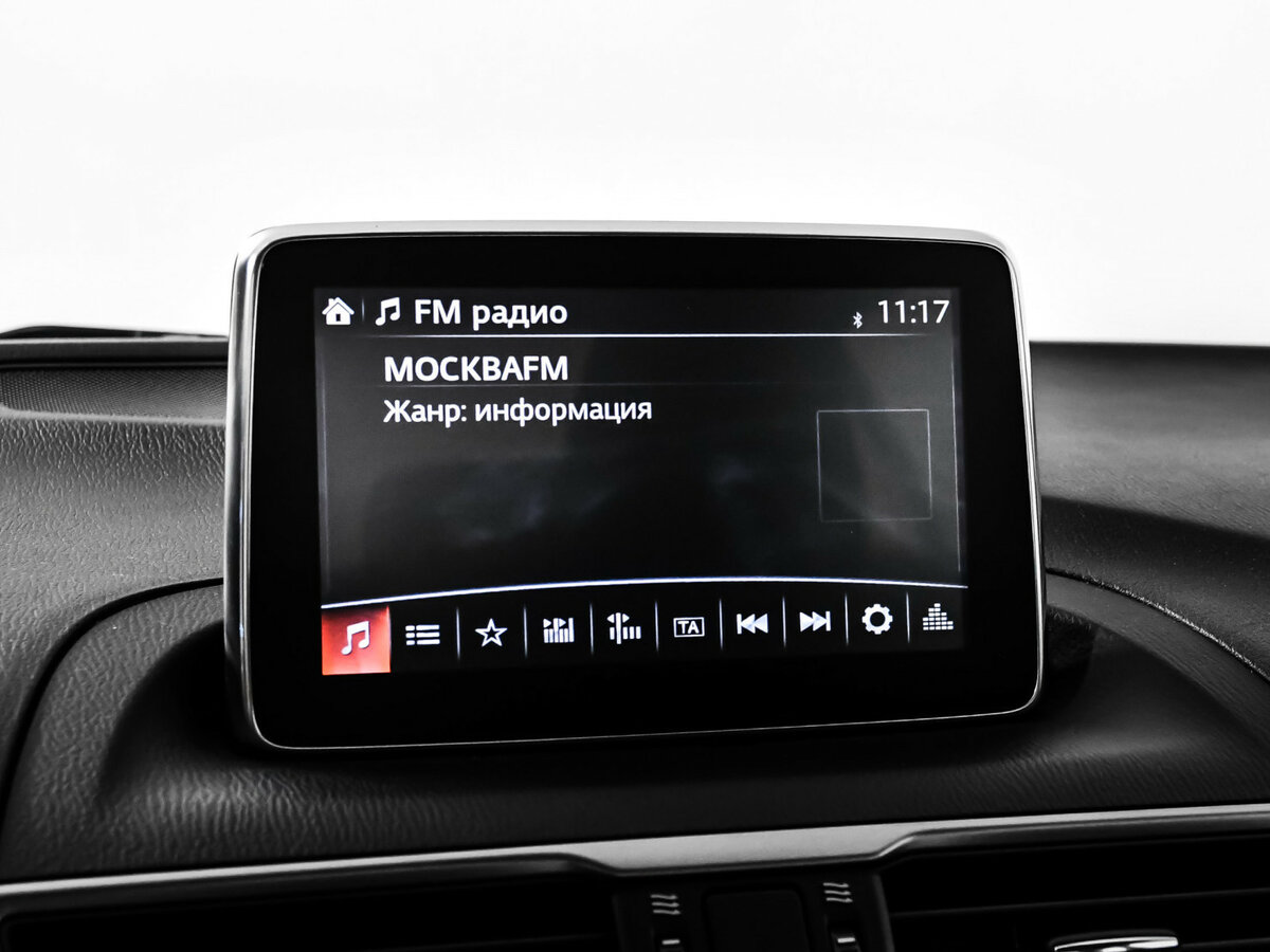 Mazda 3 с пробегом — 2015 год. Фото: #11