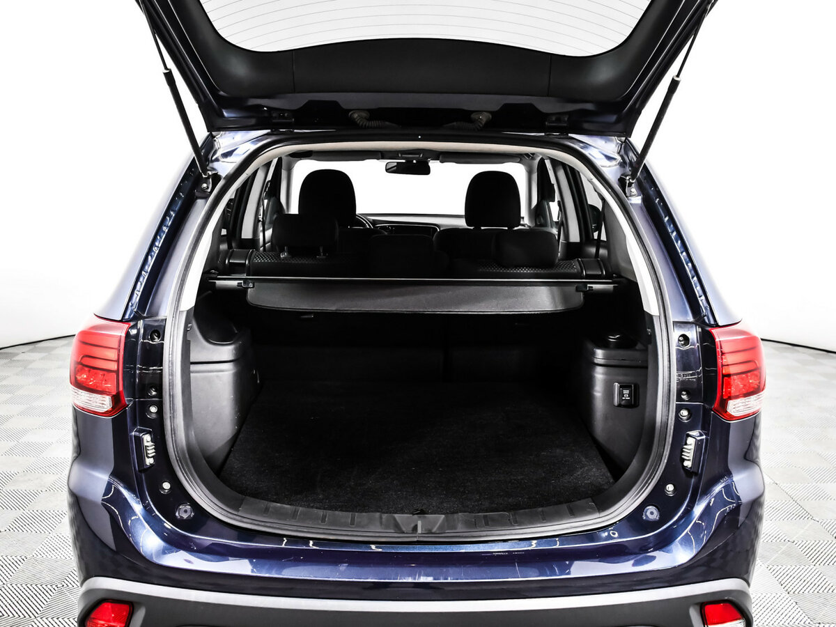 Mitsubishi Outlander с пробегом — 2018 год. Фото: #11