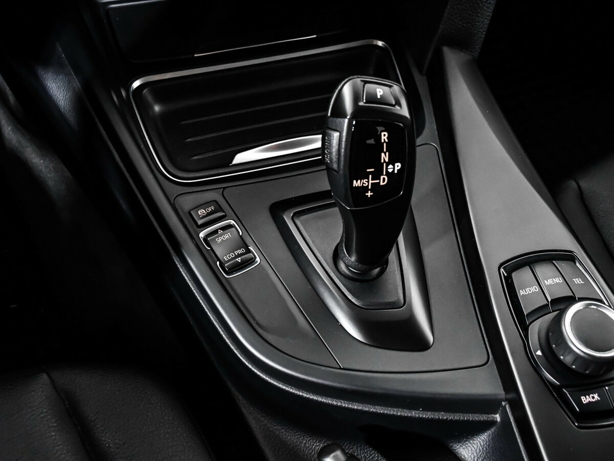 BMW 3 серии с пробегом — 2013 год. Фото: #14