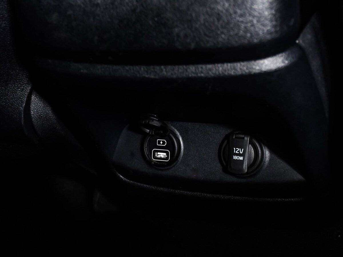 Kia Sorento с пробегом — 2018 год. Фото: #13