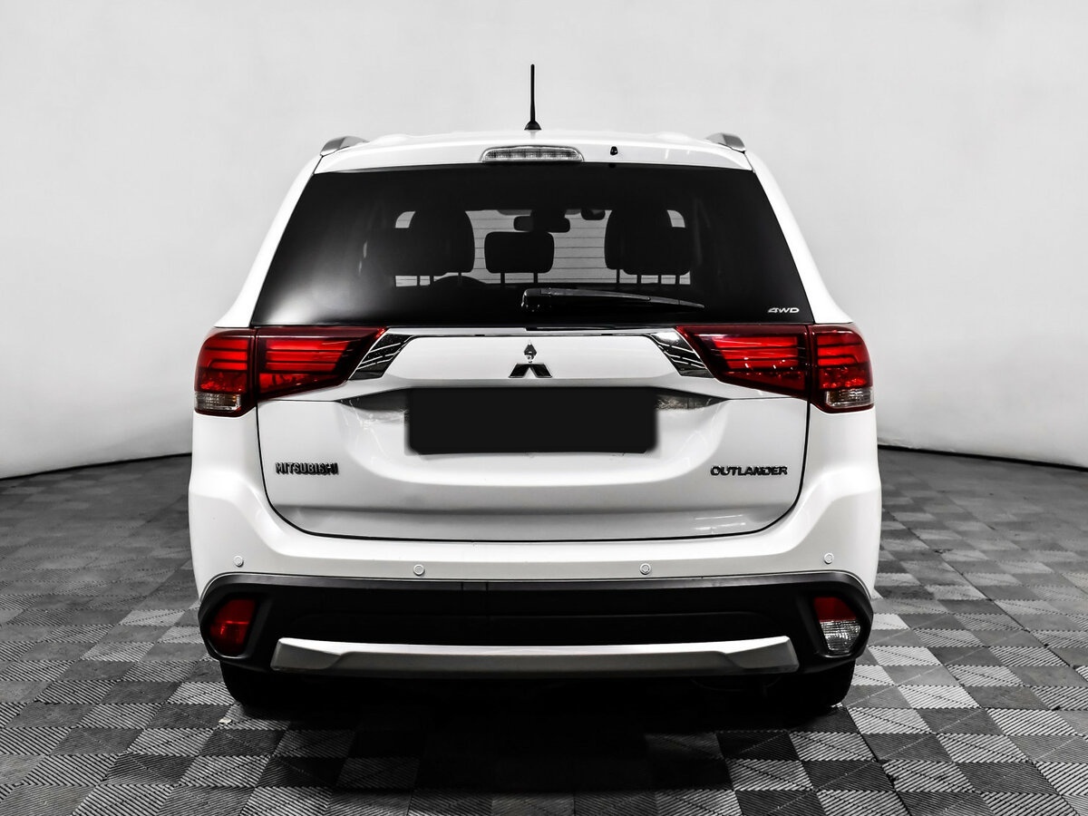 Mitsubishi Outlander с пробегом — 2016 год. Фото: #5