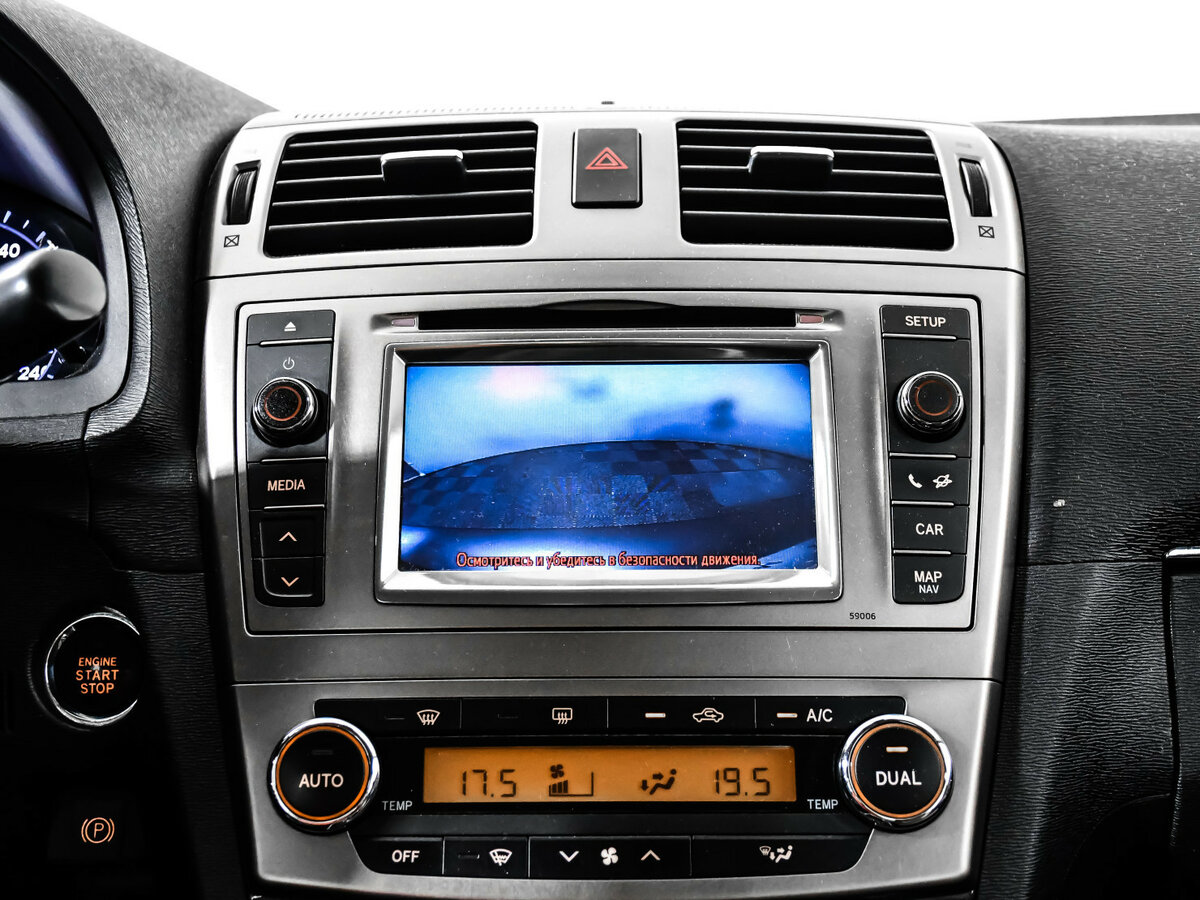 Toyota Avensis с пробегом — 2012 год. Фото: #18