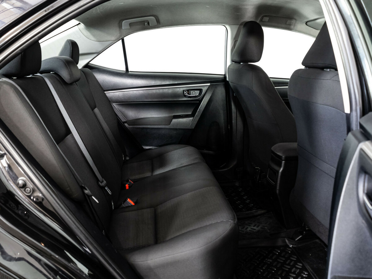 Toyota Corolla с пробегом — 2014 год. Фото: #9