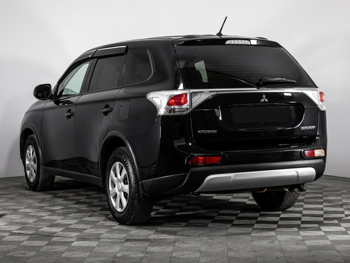 Mitsubishi Outlander с пробегом — 2014 год. Фото: #5