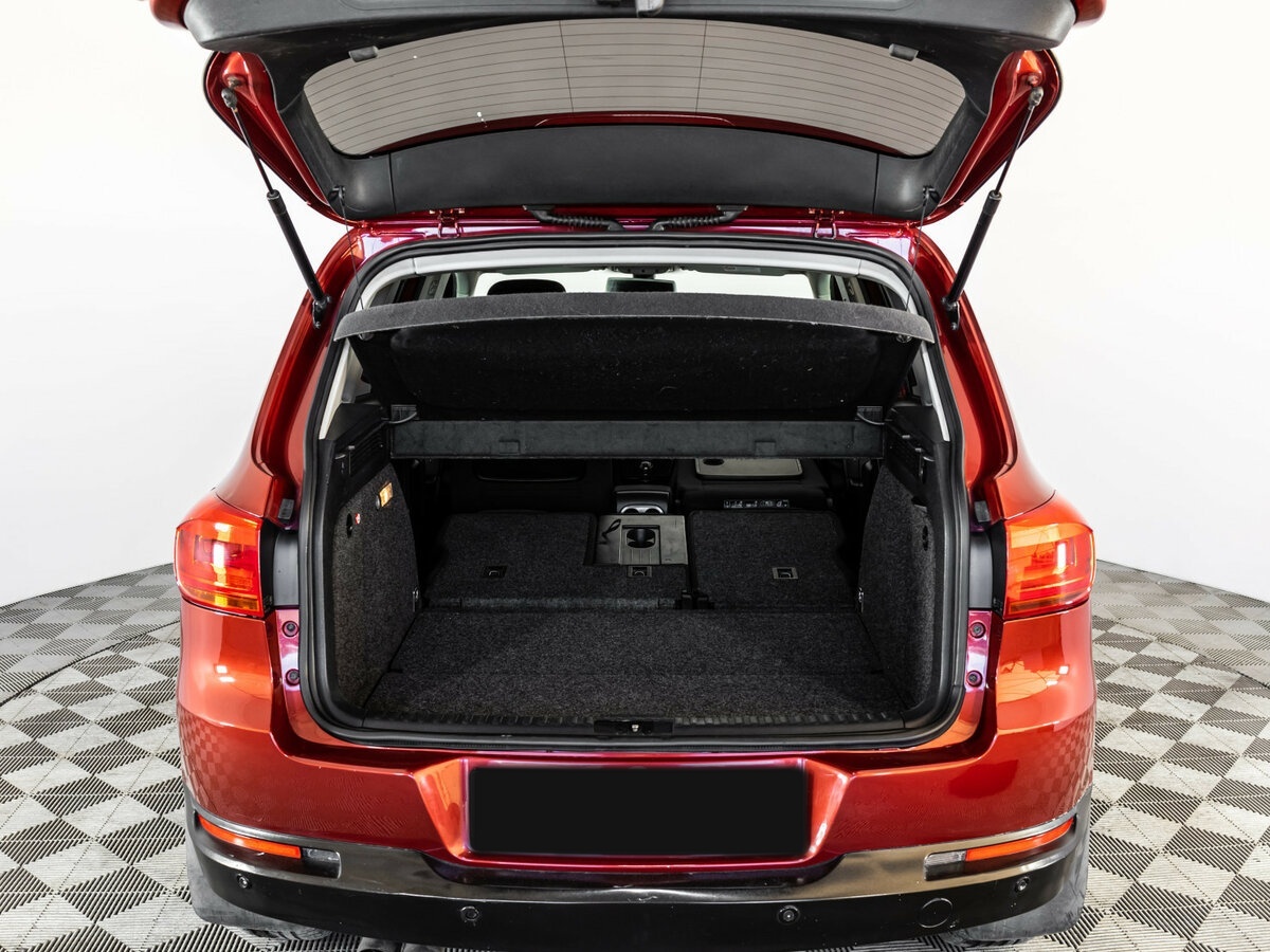 Volkswagen Tiguan с пробегом — 2012 год. Фото: #21