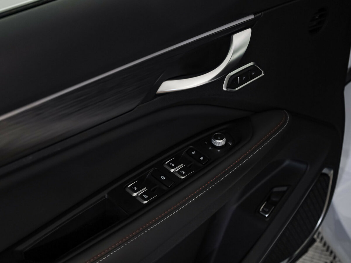 Geely Tugella с пробегом — 2021 год. Фото: #12