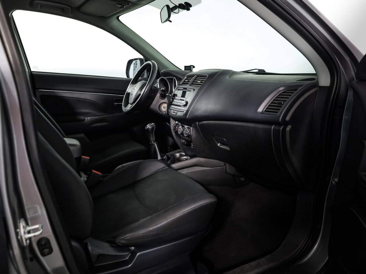 Mitsubishi ASX с пробегом — 2014 год. Фото: #15