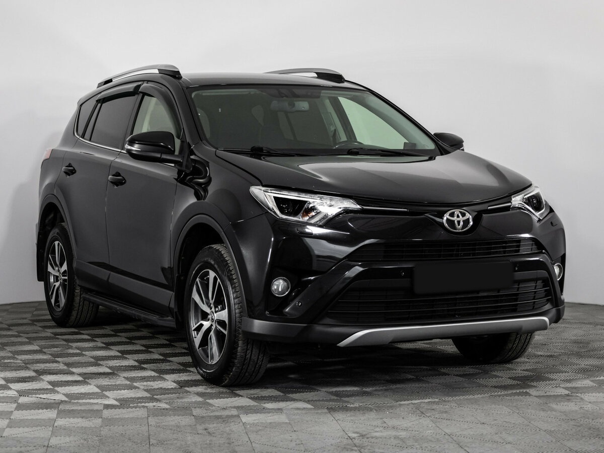 Toyota RAV4 с пробегом — 2016 год. Фото: #2