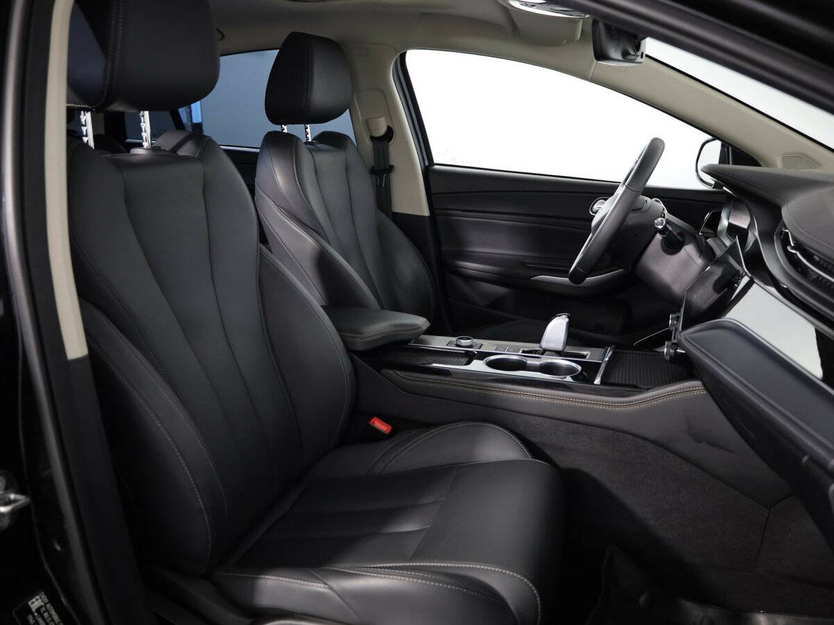 OMODA S5 с пробегом — 2023 год. Фото: #11