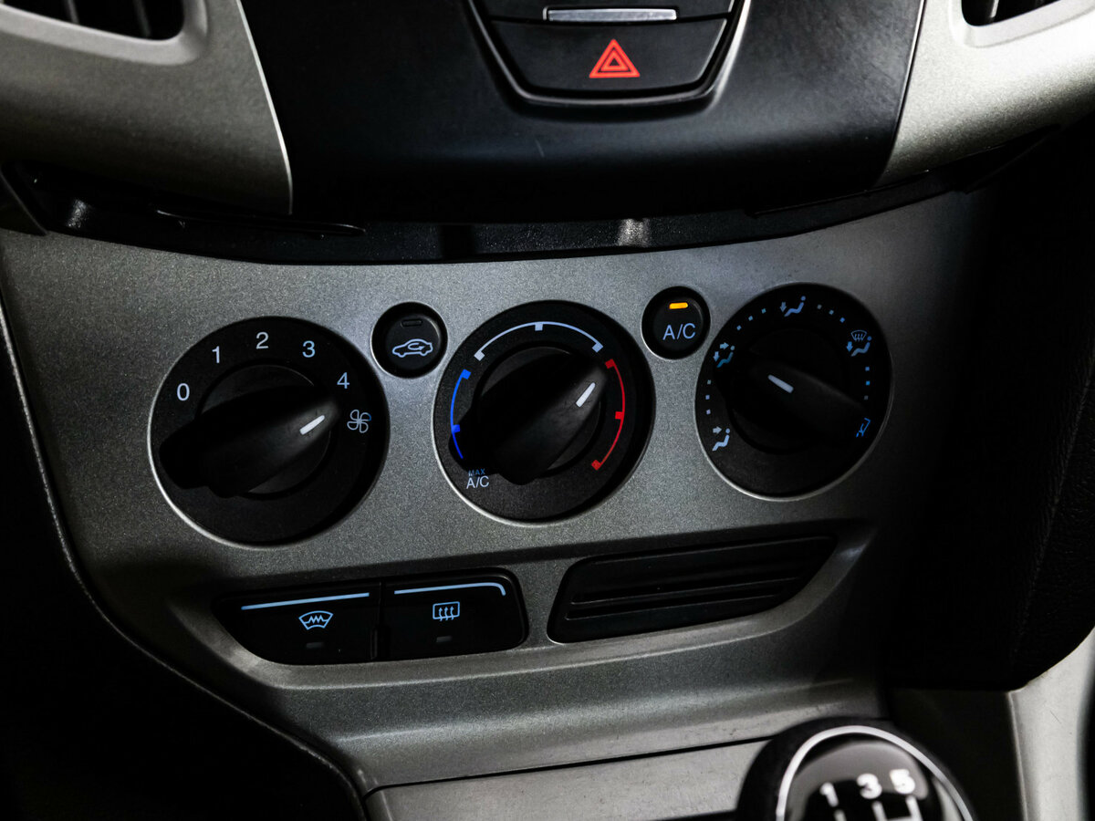 Ford Focus с пробегом — 2014 год. Фото: #10