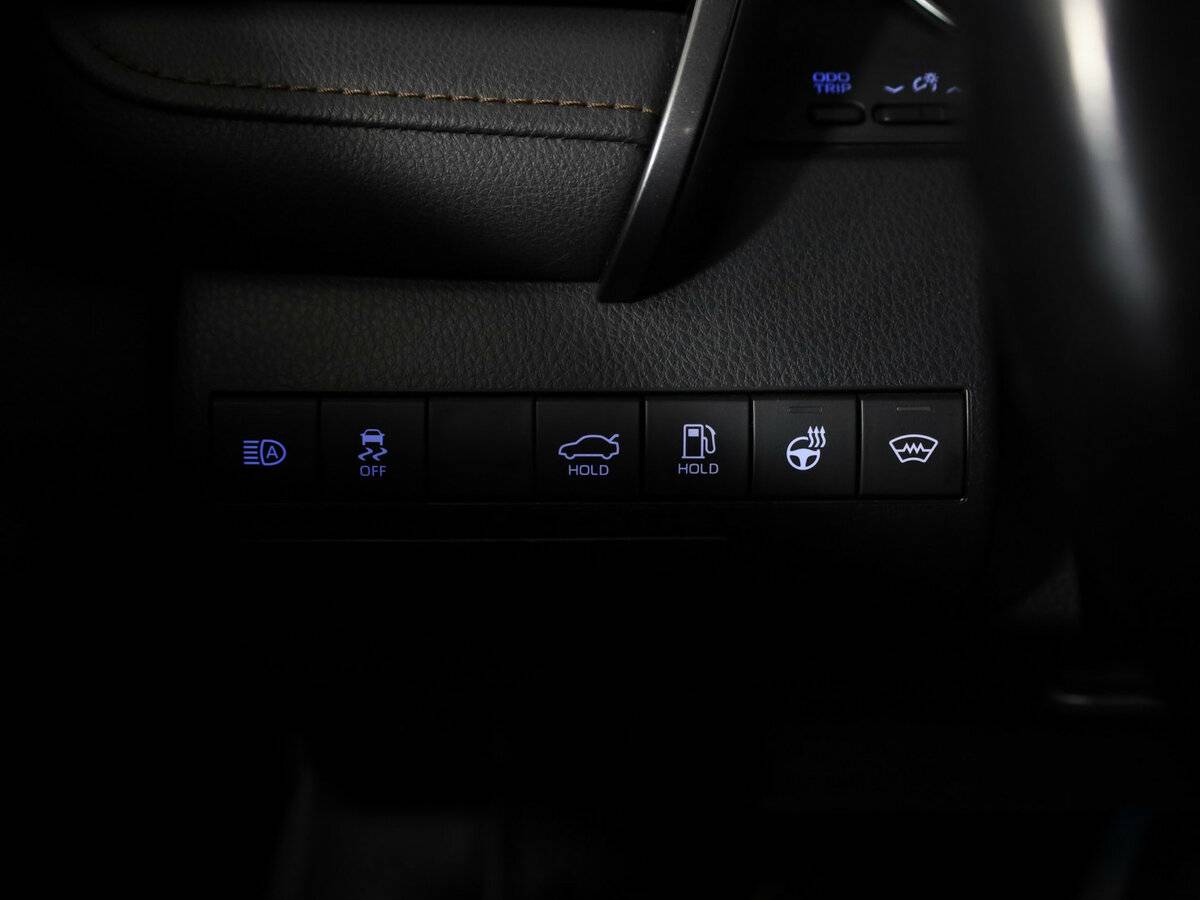 Toyota Camry с пробегом — 2021 год. Фото: #17