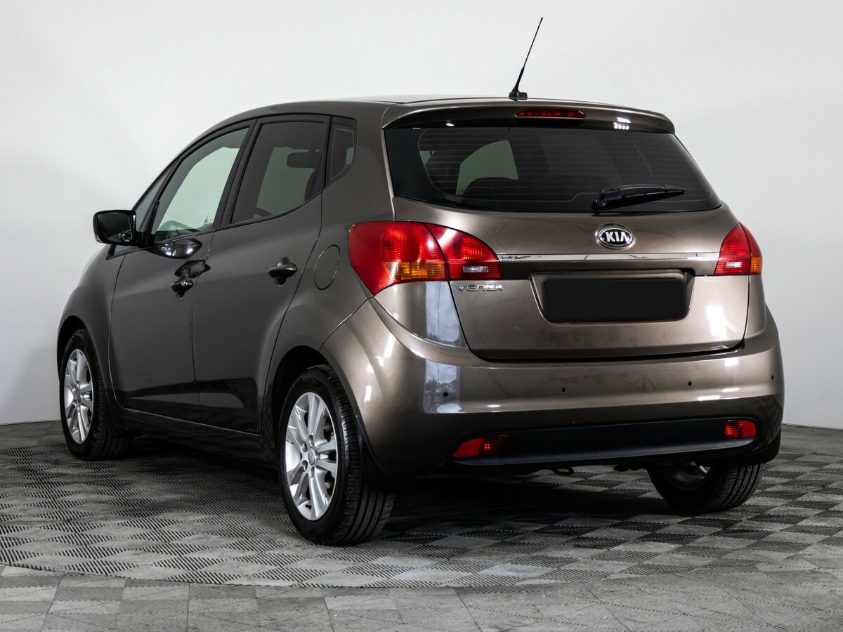 Kia Venga с пробегом — 2016 год. Фото: #5