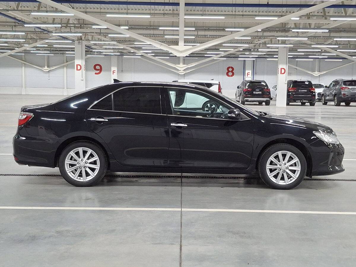 Toyota Camry с пробегом — 2014 год. Фото: #3