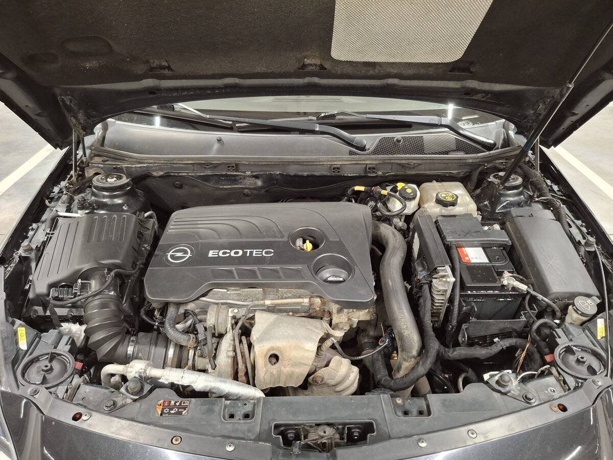 Opel Insignia с пробегом — 2014 год. Фото: #8