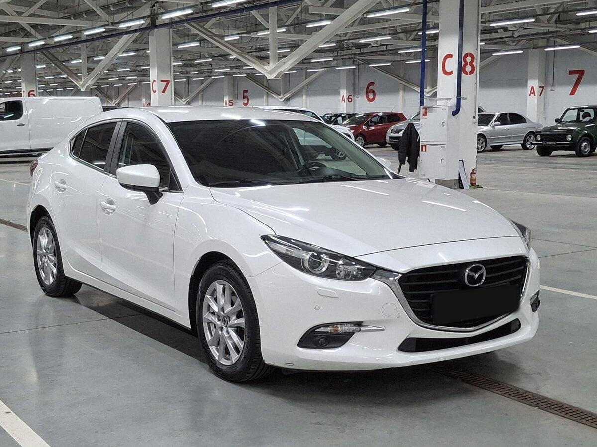 Mazda 3 с пробегом — 2018 год. Фото: #2