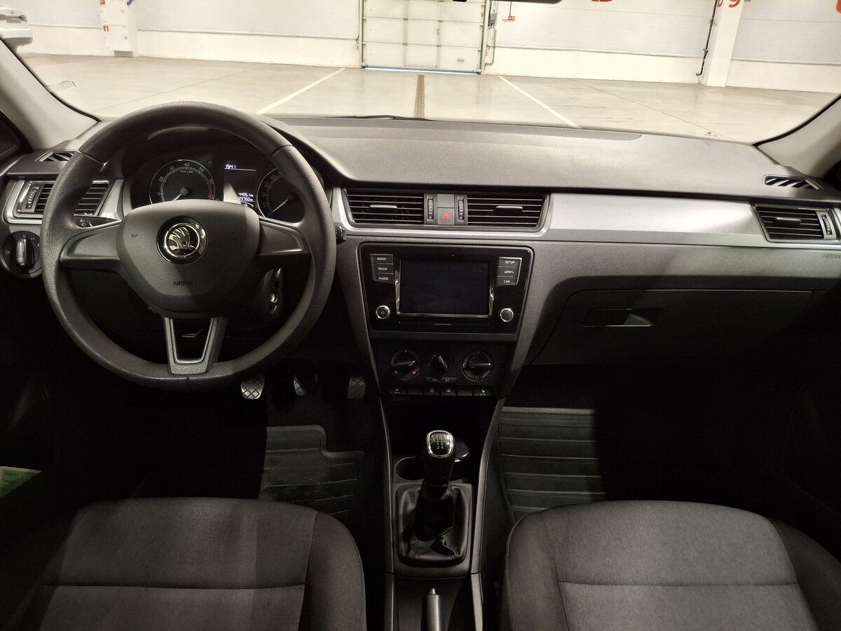 Skoda Rapid с пробегом — 2019 год. Фото: #13