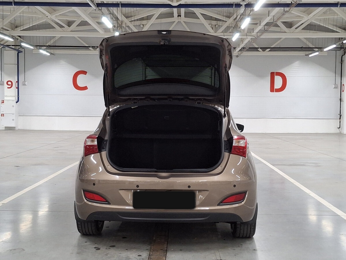 Hyundai i30 с пробегом — 2013 год. Фото: #9