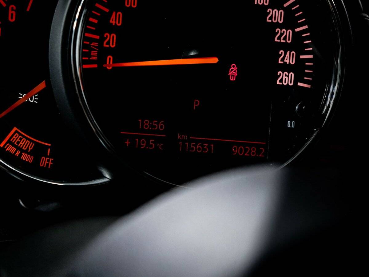 Mini Clubman с пробегом — 2017 год. Фото: #10