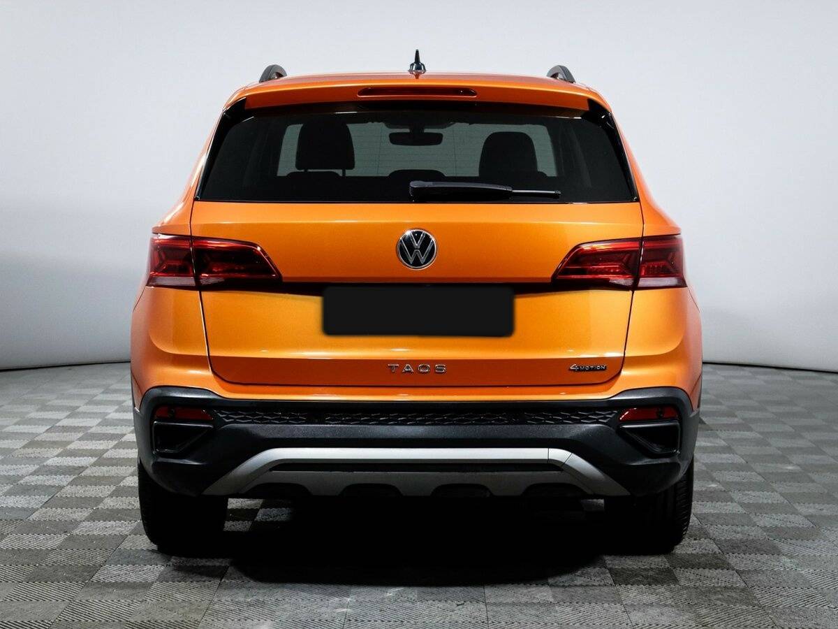 Volkswagen Taos с пробегом — 2021 год. Фото: #4