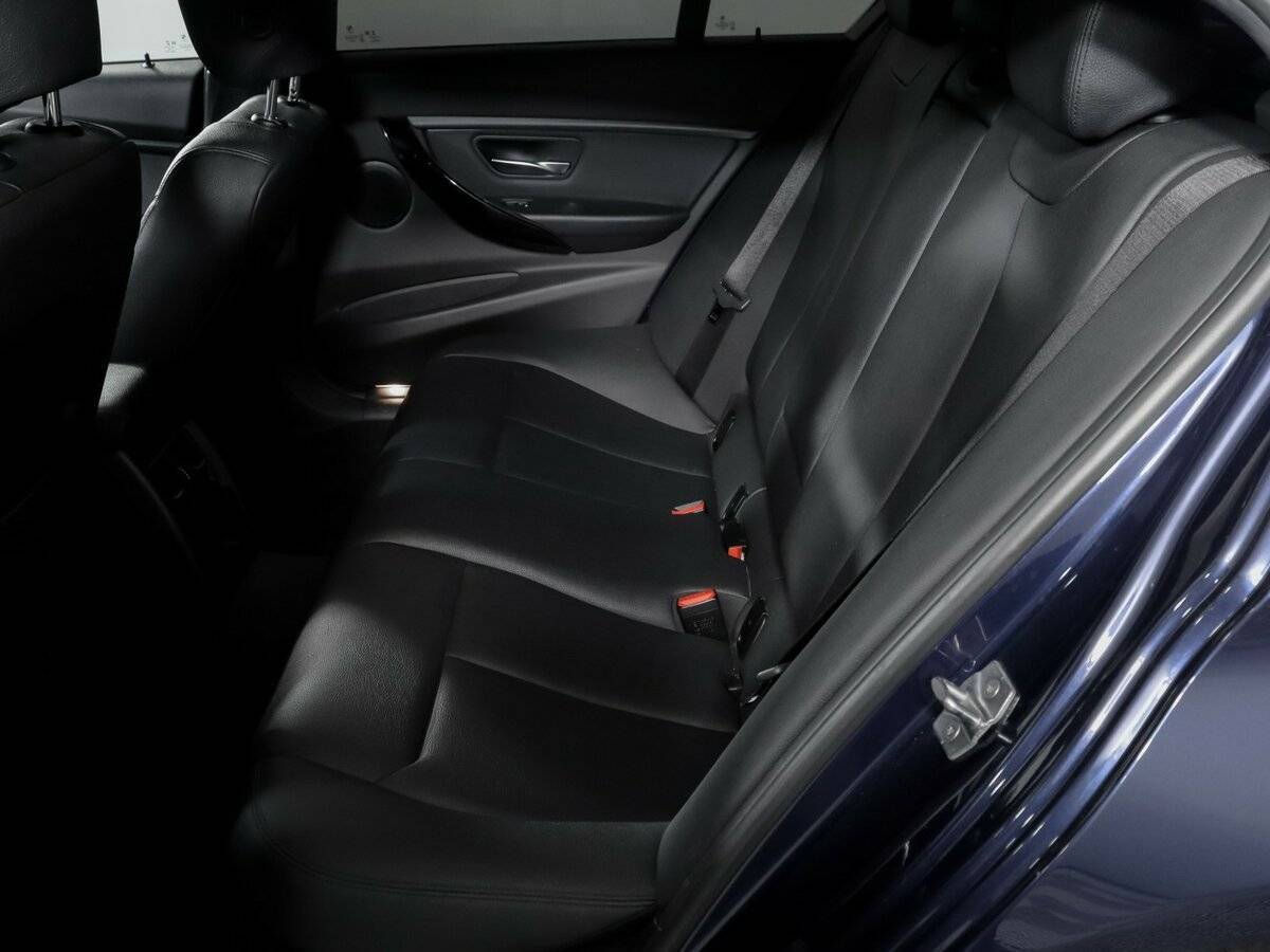 BMW 3 серии с пробегом — 2018 год. Фото: #7