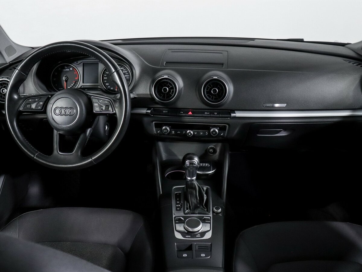 Audi A3 с пробегом — 2016 год. Фото: #9