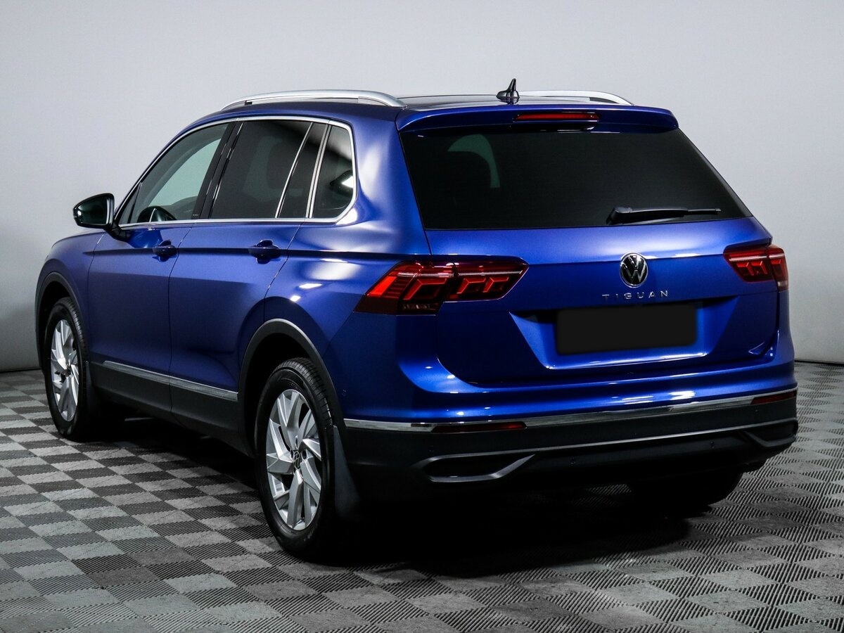 Volkswagen Tiguan с пробегом — 2021 год. Фото: #5