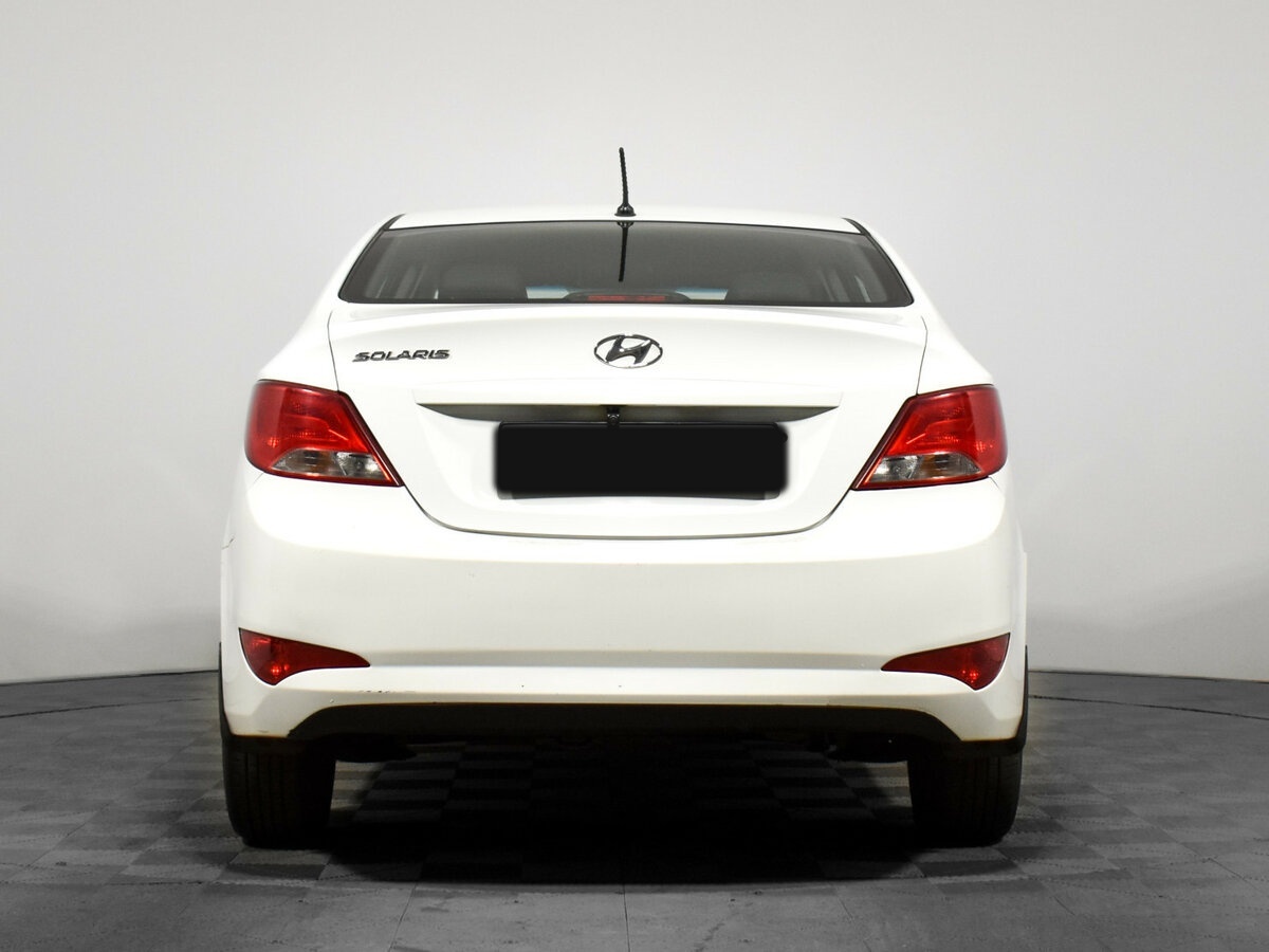 Hyundai Solaris с пробегом — 2016 год. Фото: #4