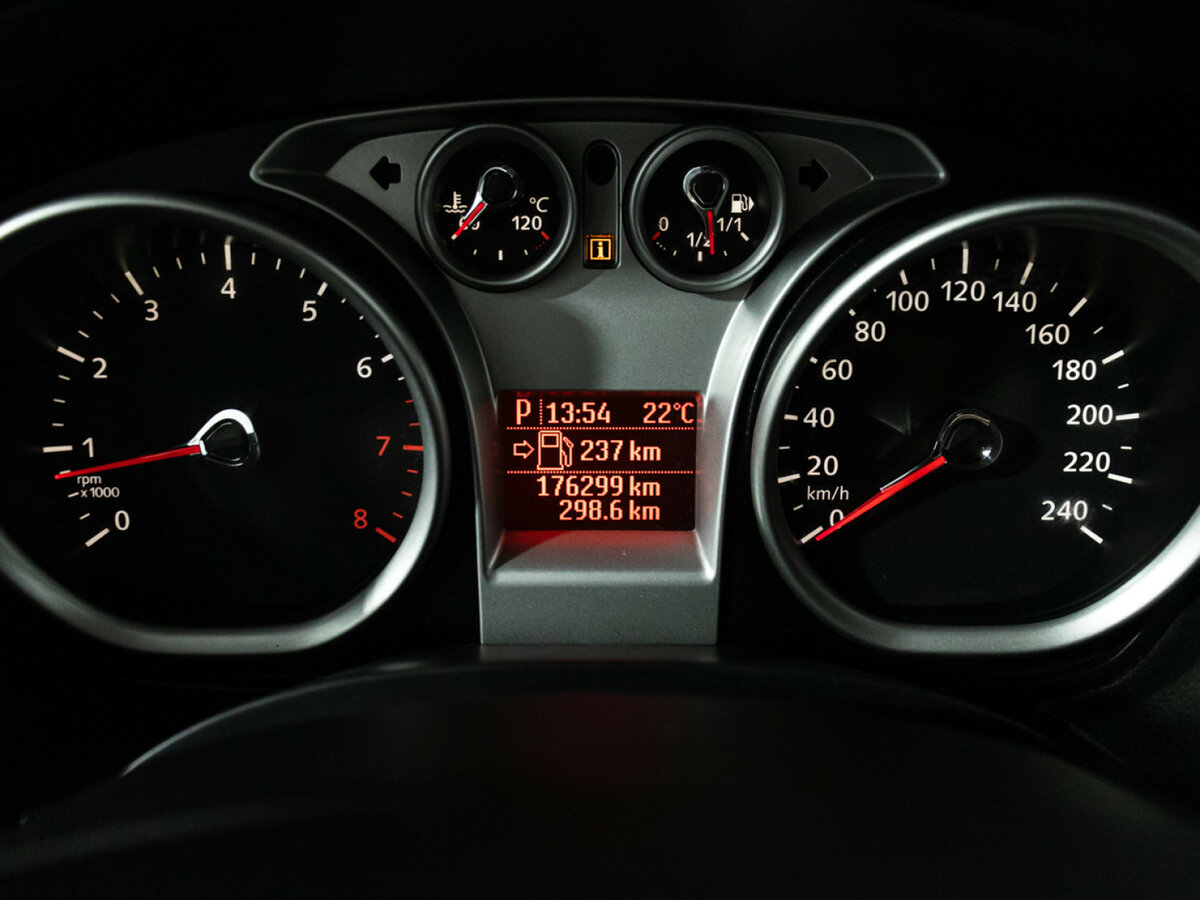 Ford Kuga с пробегом — 2012 год. Фото: #11