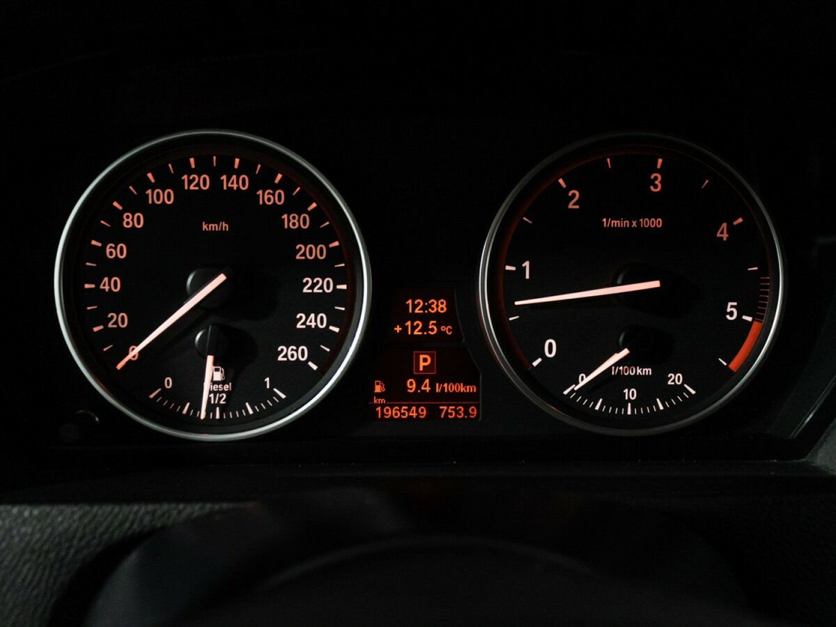 BMW X5 с пробегом — 2012 год. Фото: #9