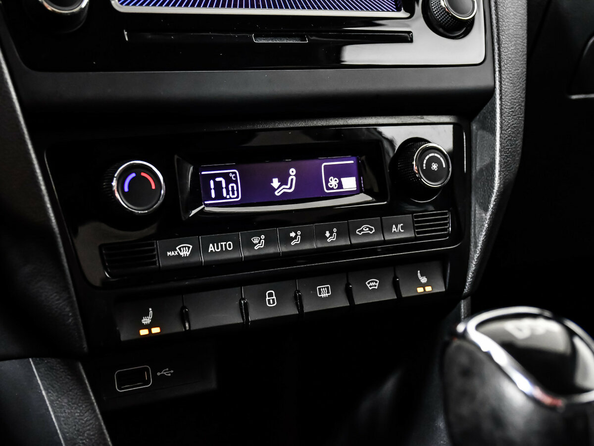 Skoda Rapid с пробегом — 2018 год. Фото: #11