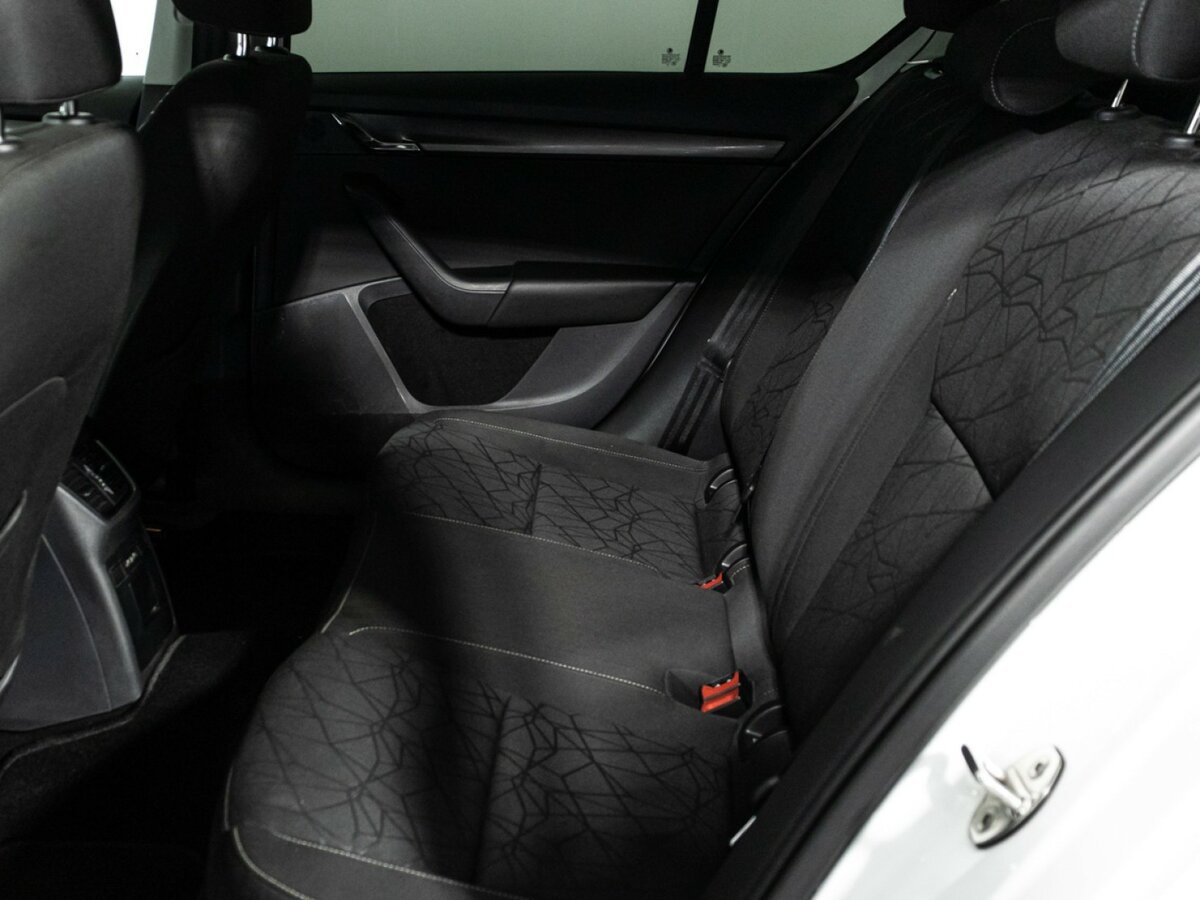 Skoda Octavia с пробегом — 2019 год. Фото: #9