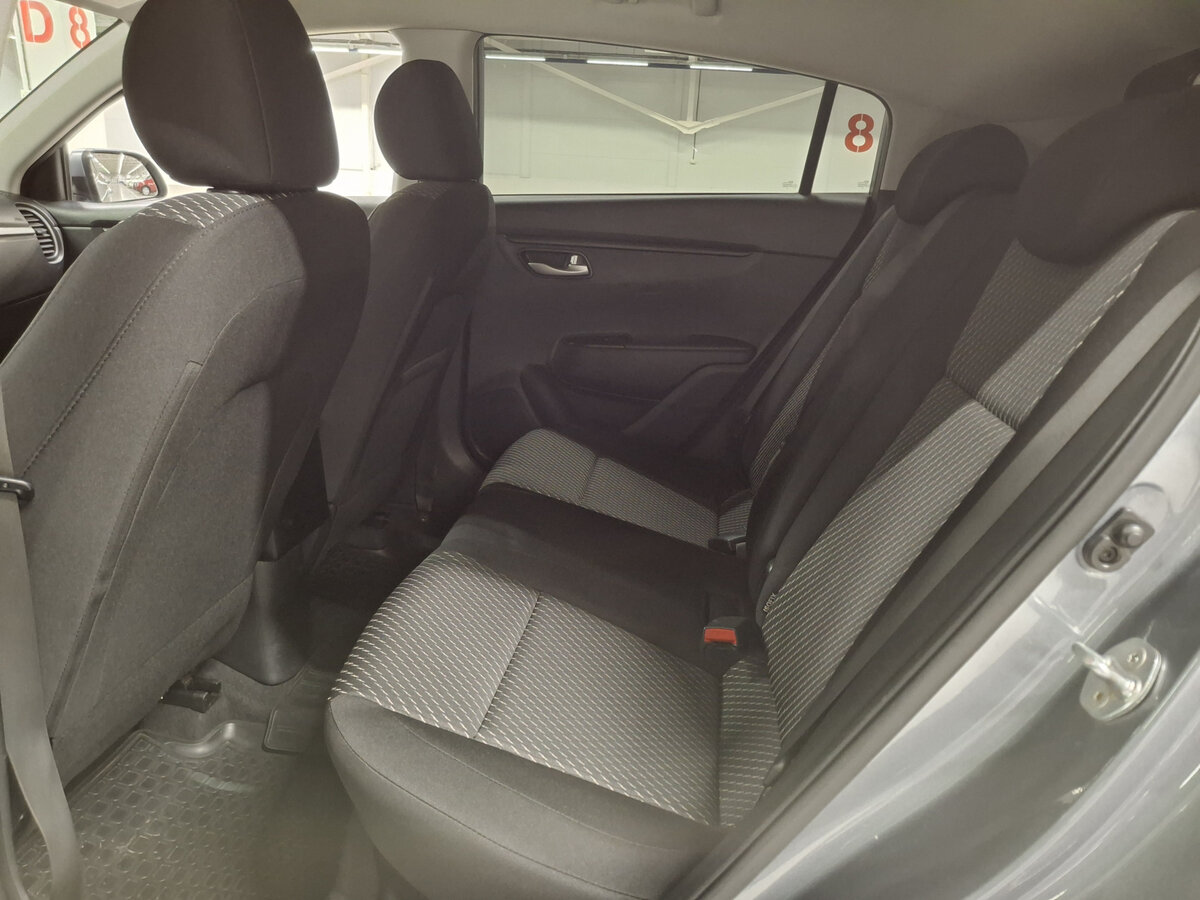 Kia Rio с пробегом — 2018 год. Фото: #11