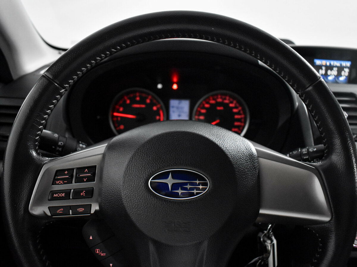Subaru Forester с пробегом — 2014 год. Фото: #14