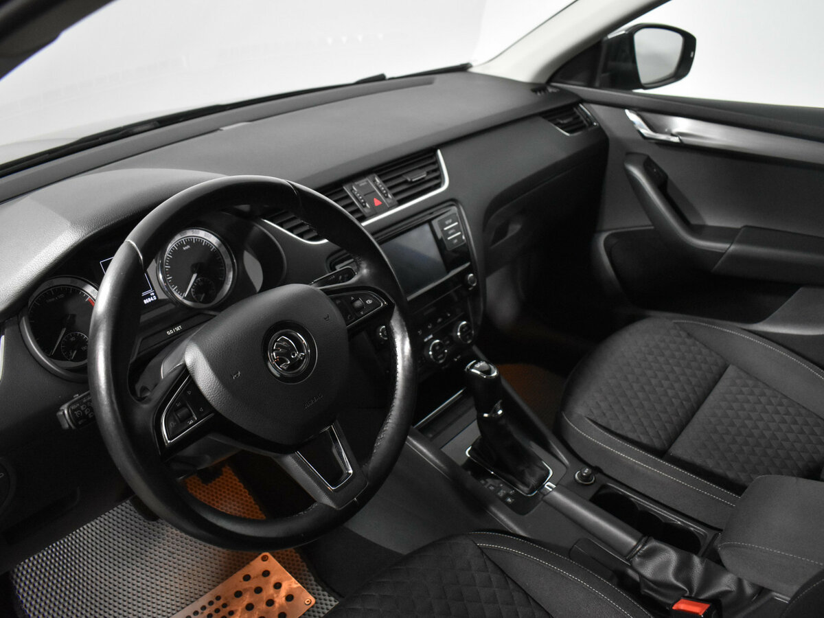 Skoda Octavia с пробегом — 2017 год. Фото: #8