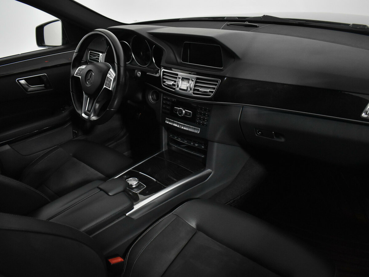 Mercedes-Benz E-Класс с пробегом — 2014 год. Фото: #11