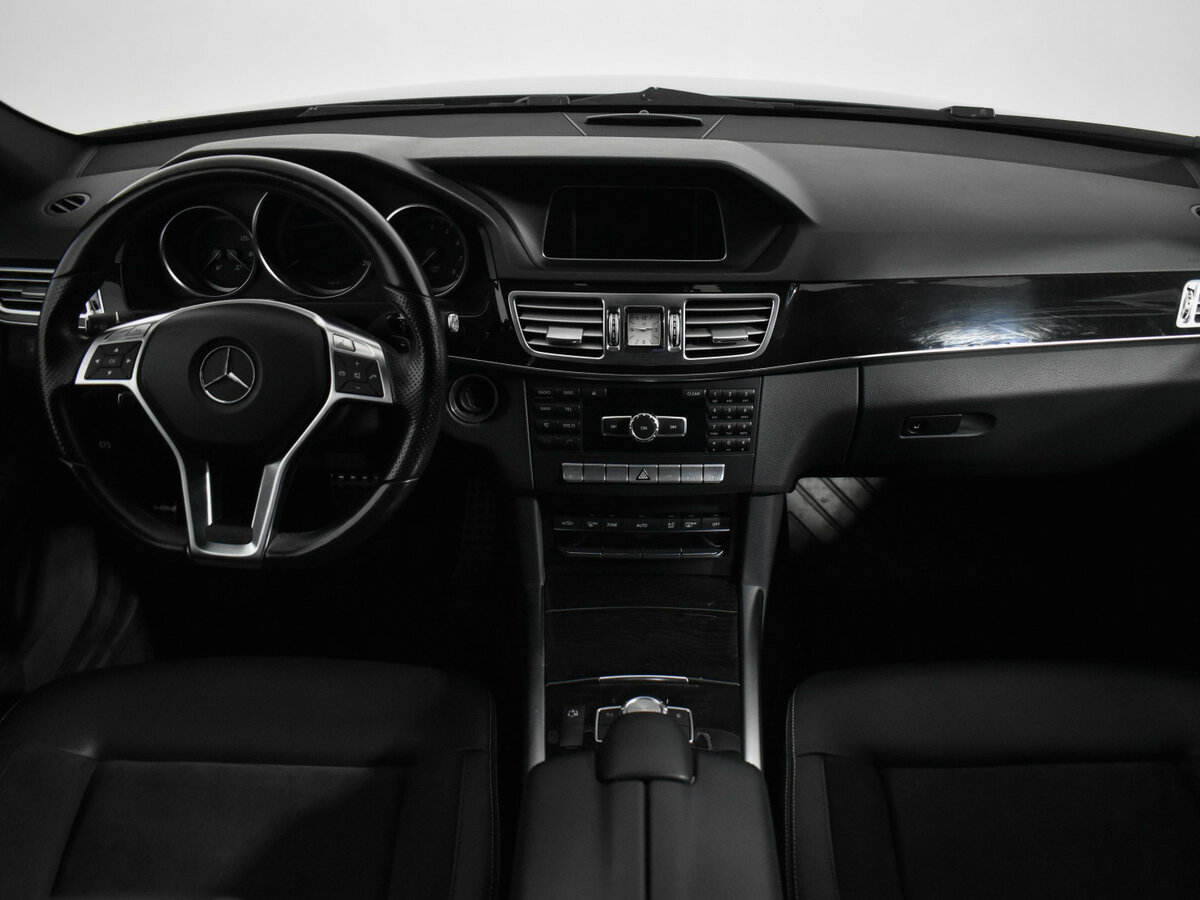 Mercedes-Benz E-Класс с пробегом — 2014 год. Фото: #12